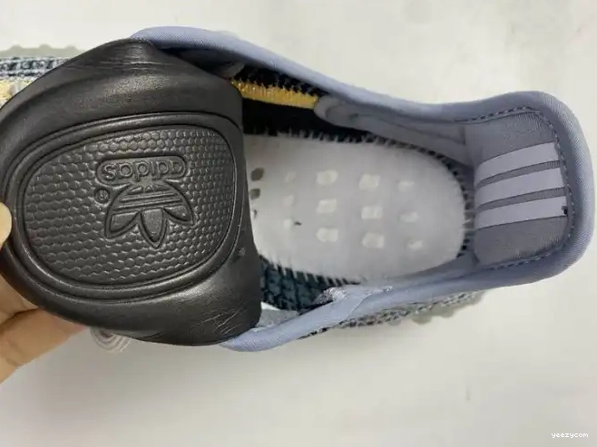 V2 Boost Ash Blue Yeezy GY7657 350 Adidas 0624